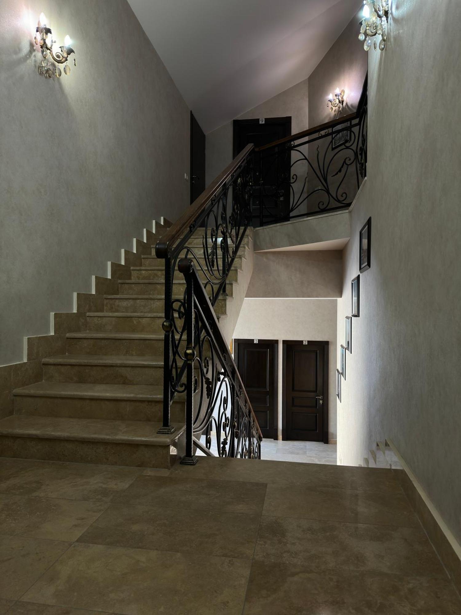 Eridana Hotel エレバン エクステリア 写真