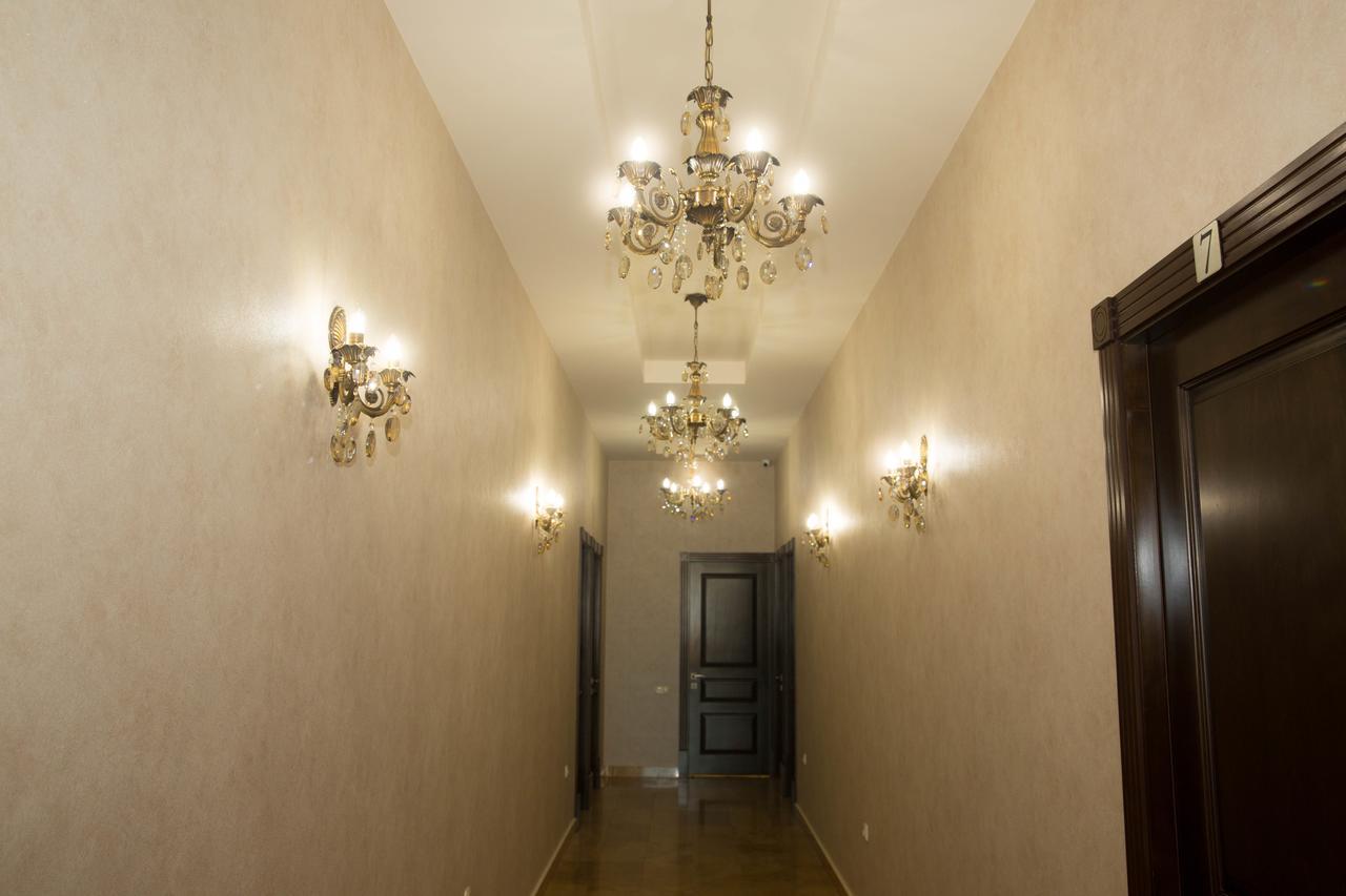 Eridana Hotel エレバン エクステリア 写真