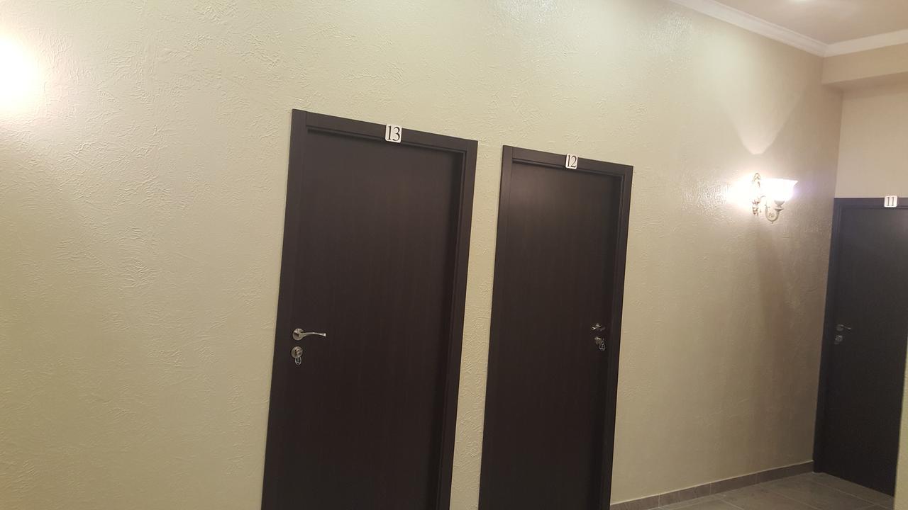 Eridana Hotel エレバン エクステリア 写真